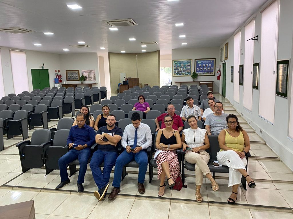 Servidores realizam atualização técnica de EFD-REINF e DCTFWeb para órgãos públicos. Servidores realizam atualização técnica de EFD-REINF e DCTFWeb para órgãos públicos.