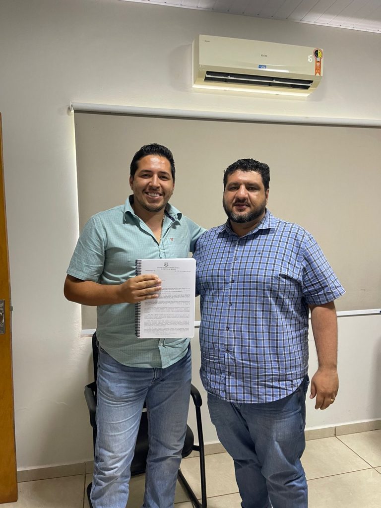 Executivo protocola novamente Projeto de Lei para Plano de Cargos e Carreiras para servidores públicos de Bonito. Executivo protocola novamente Projeto de Lei para Plano de Cargos e Carreiras para servidores públicos de Bonito.