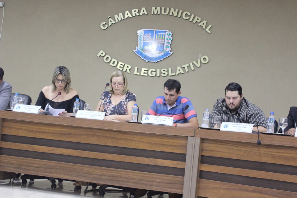 TAXA DE COLETA Após explanação de promotores, Câmara aprova Projeto de Lei