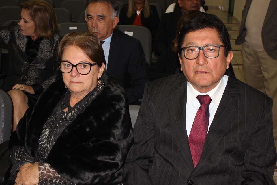 Câmara Municipal entrega título de Cidadão Bonitense