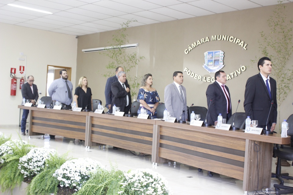 Câmara realiza sessão solene de abertura da 3ª sessão legislativa anual