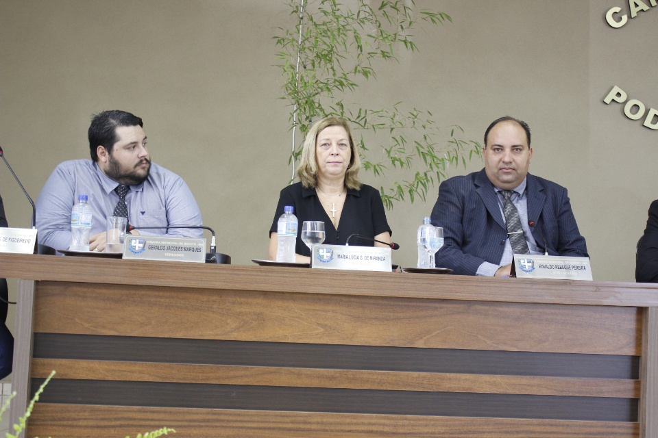 Câmara realiza sessão solene de abertura da 3ª sessão legislativa anual