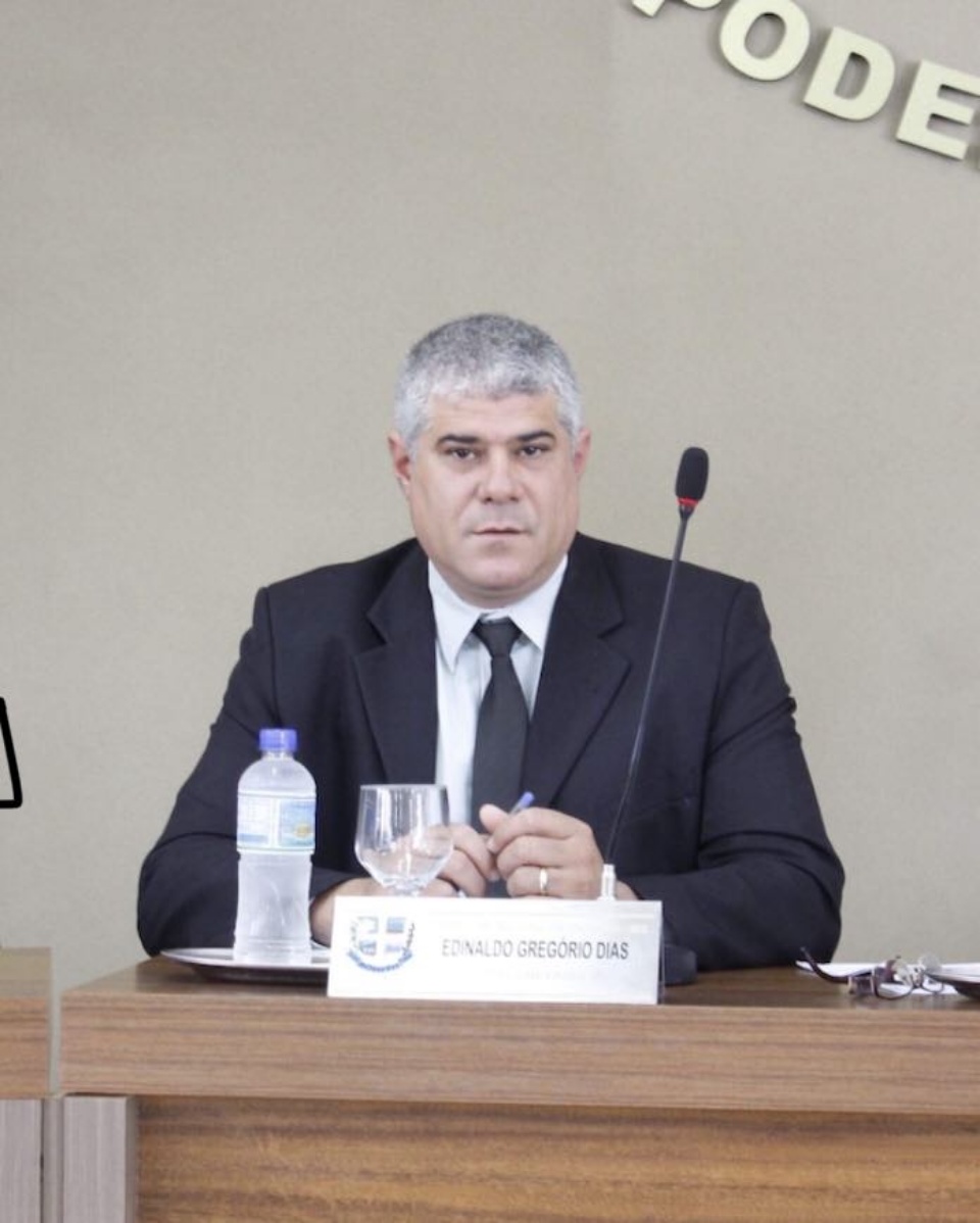 Vereador solicita ao Executivo Municipal revitalização das estradas vicinais.