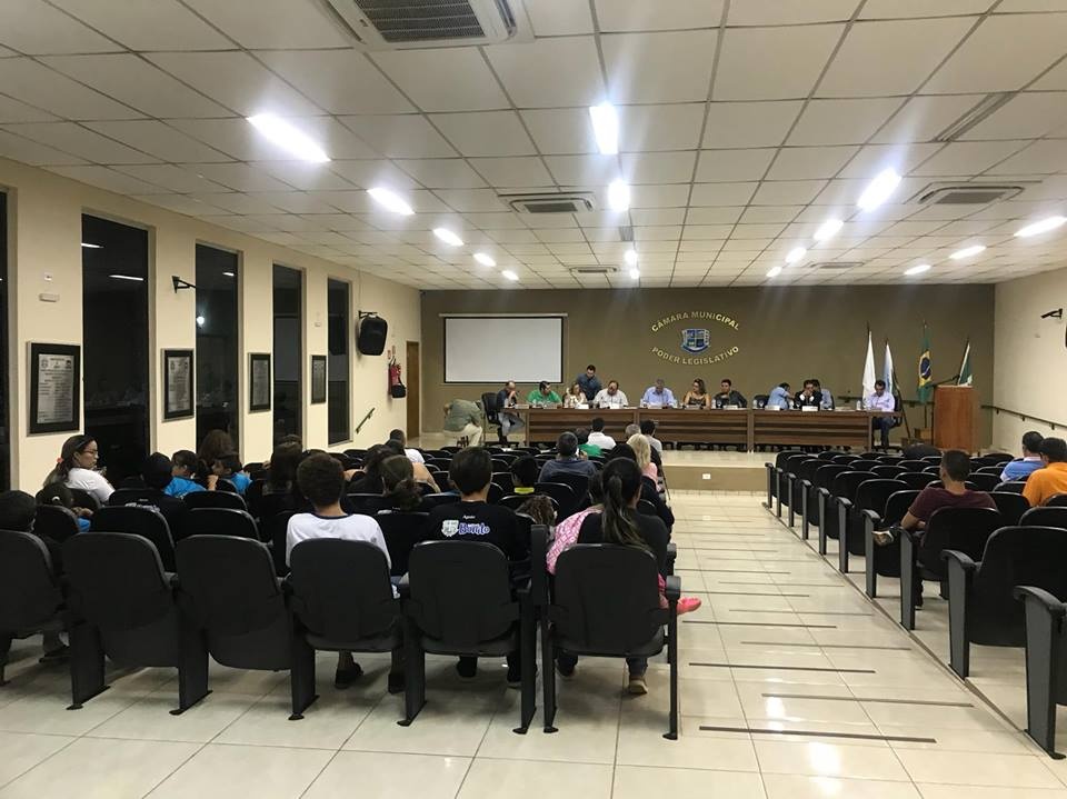 Através de requerimento, vereadores solicitam ao senador Nelson Trad asfalto para Avenida Matheus Muller