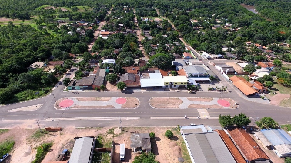 Vereador solicita a deputados construção de quadra poliesportiva no Distrito Águas do Miranda