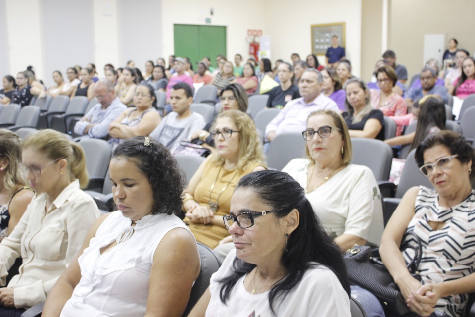 Legislativo realizou nesta segunda-feira (29) a última Sessão Ordinária do mês de abril