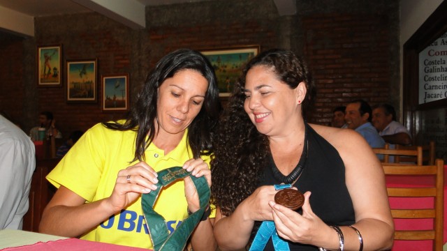 SANDRA PIRES MEDALHA DE OURO DO BRASIL VISITA BONITO