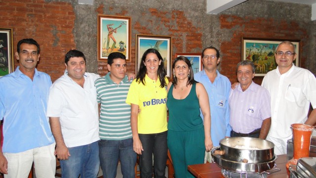 SANDRA PIRES MEDALHA DE OURO DO BRASIL VISITA BONITO