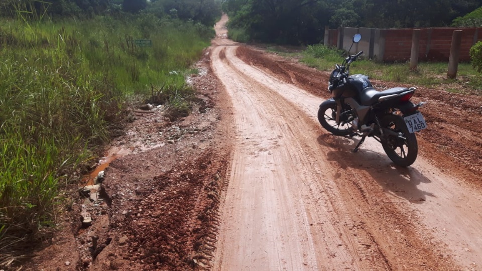 Vereador solicita recuperação de rodovia na entrada do Município Vereador solicita recuperação de rodovia na entrada do Município