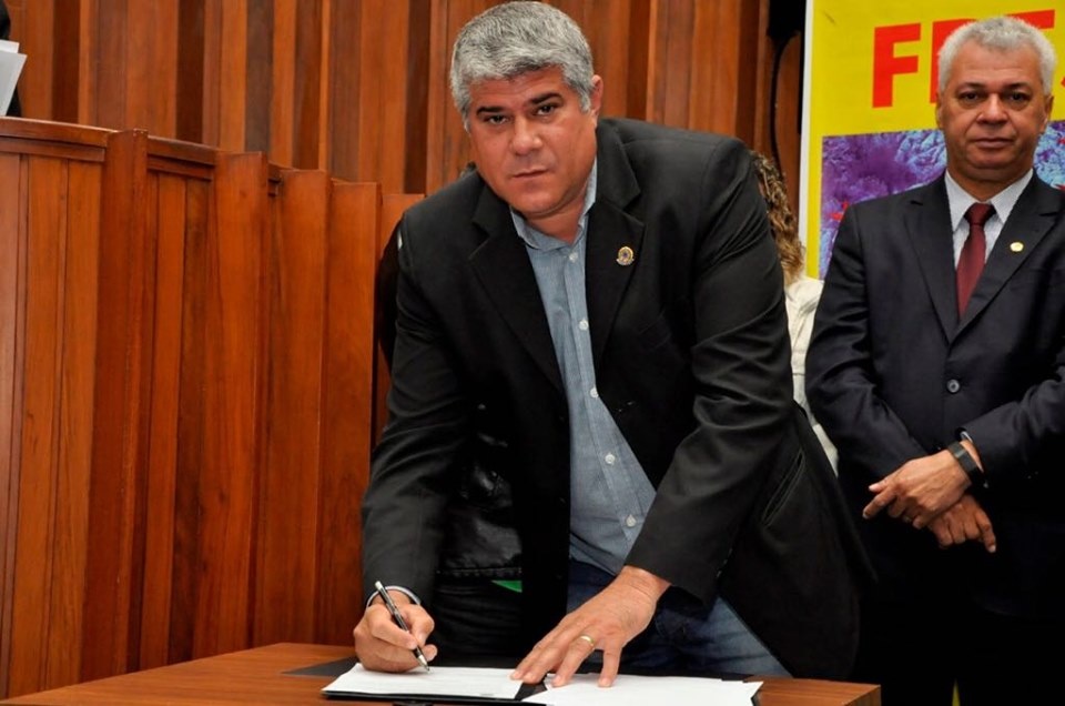 Vereador toma posse como membro da FPESCA do MS Vereador toma posse como membro da FPESCA do MS