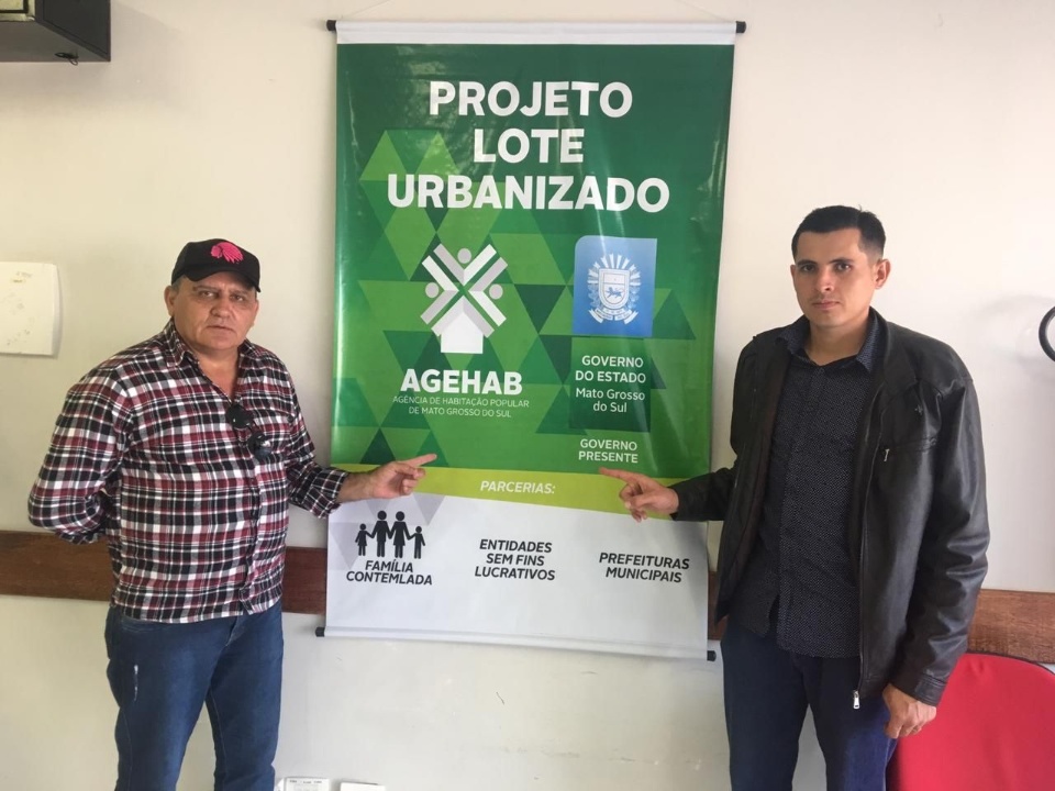 Vereadores comparecem a AGEHAB para cobrar esclarecimento sobre Loteamento Rio Mimoso (Servidores Municipais)