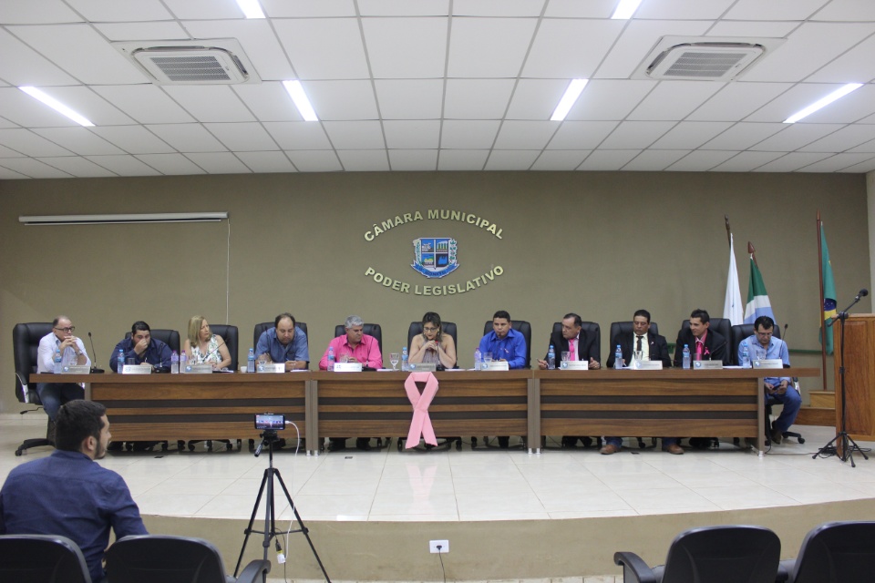 resumo do que foi apresentado pelo legislativo na Sessão Ordinária de Segunda-feira (14)
