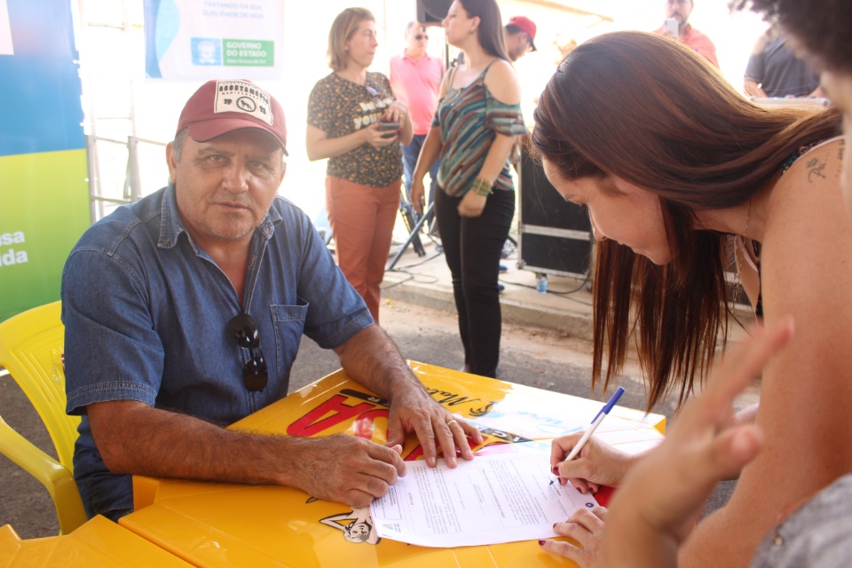 Vereadores participaram na manhã desta segunda-feira (11) da entrega das casas do Residencial Rio Bonito I