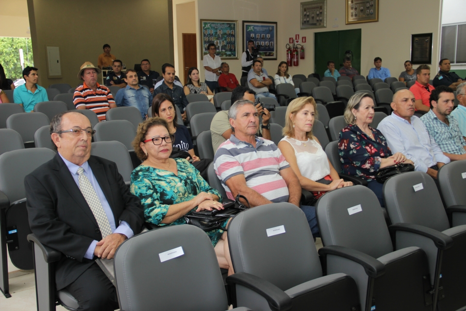 Câmara Municipal de Bonito realiza Sessão Solene de abertura Câmara Municipal de Bonito realiza Sessão Solene de abertura