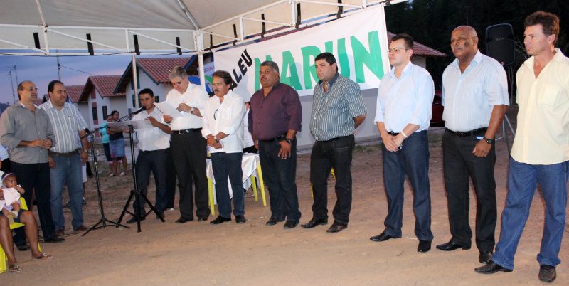 Entrega de 18 casas populares em Bonito