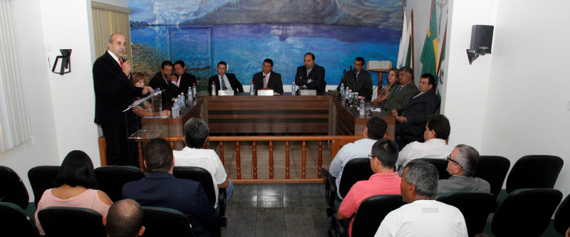 Sessão solene e festiva marca abertura do período Legislativo 2014