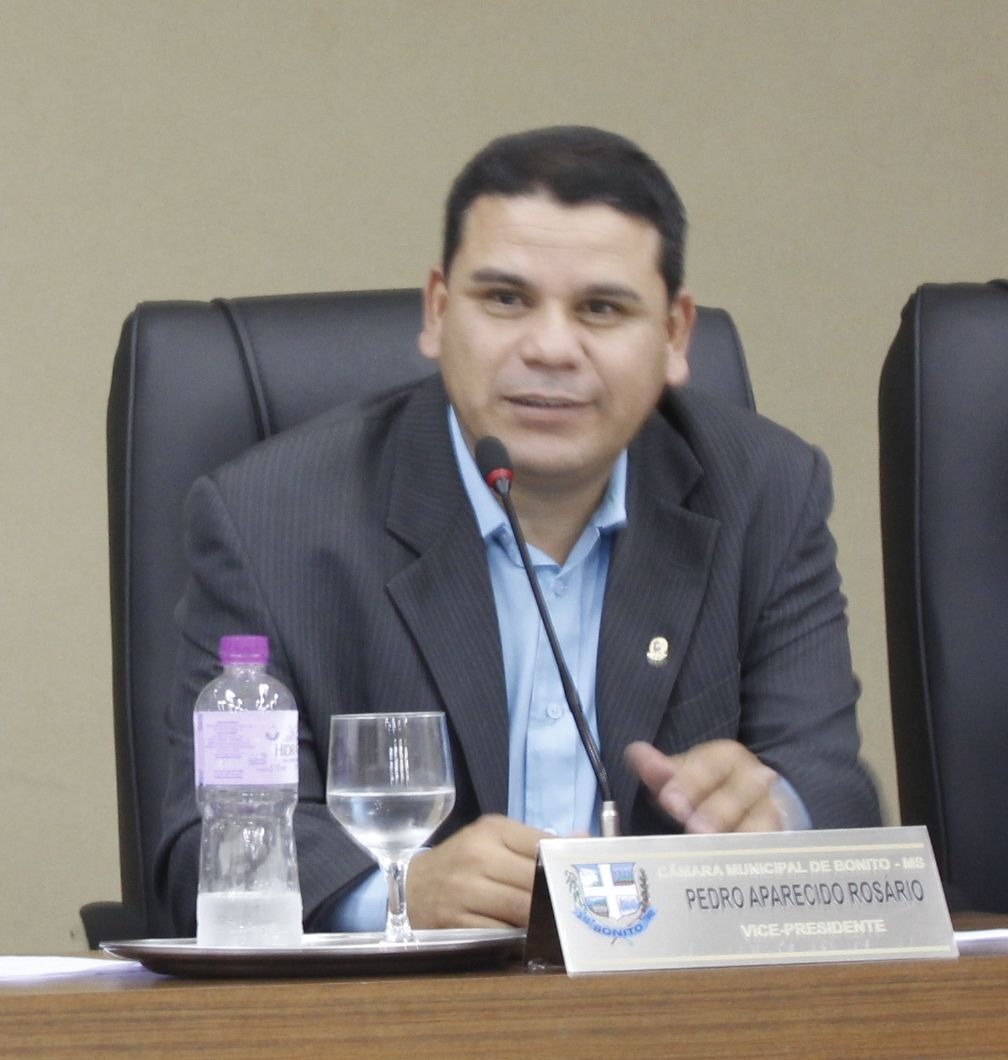Vereador solicita ao Executivo, construção de casas populares Vereador solicita ao Executivo, construção de casas populares