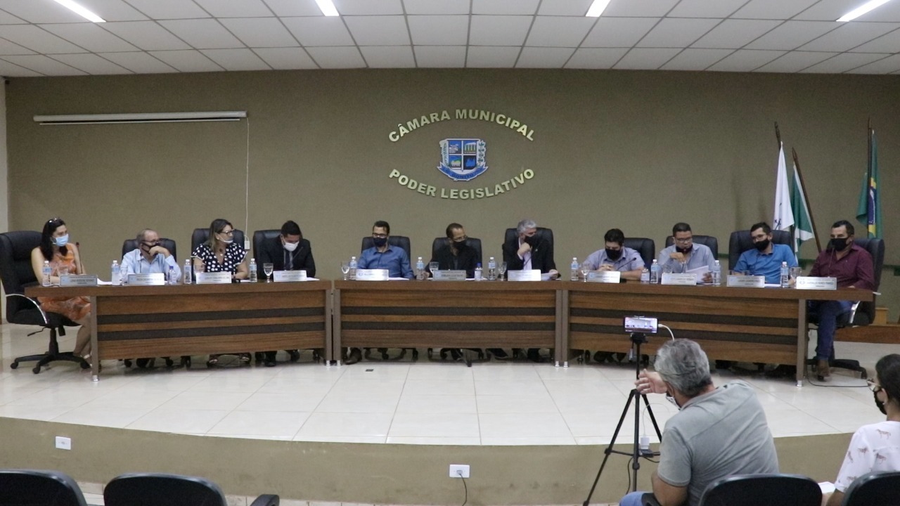 Confira como transcorreu a sessão desta segunda-feira (01).