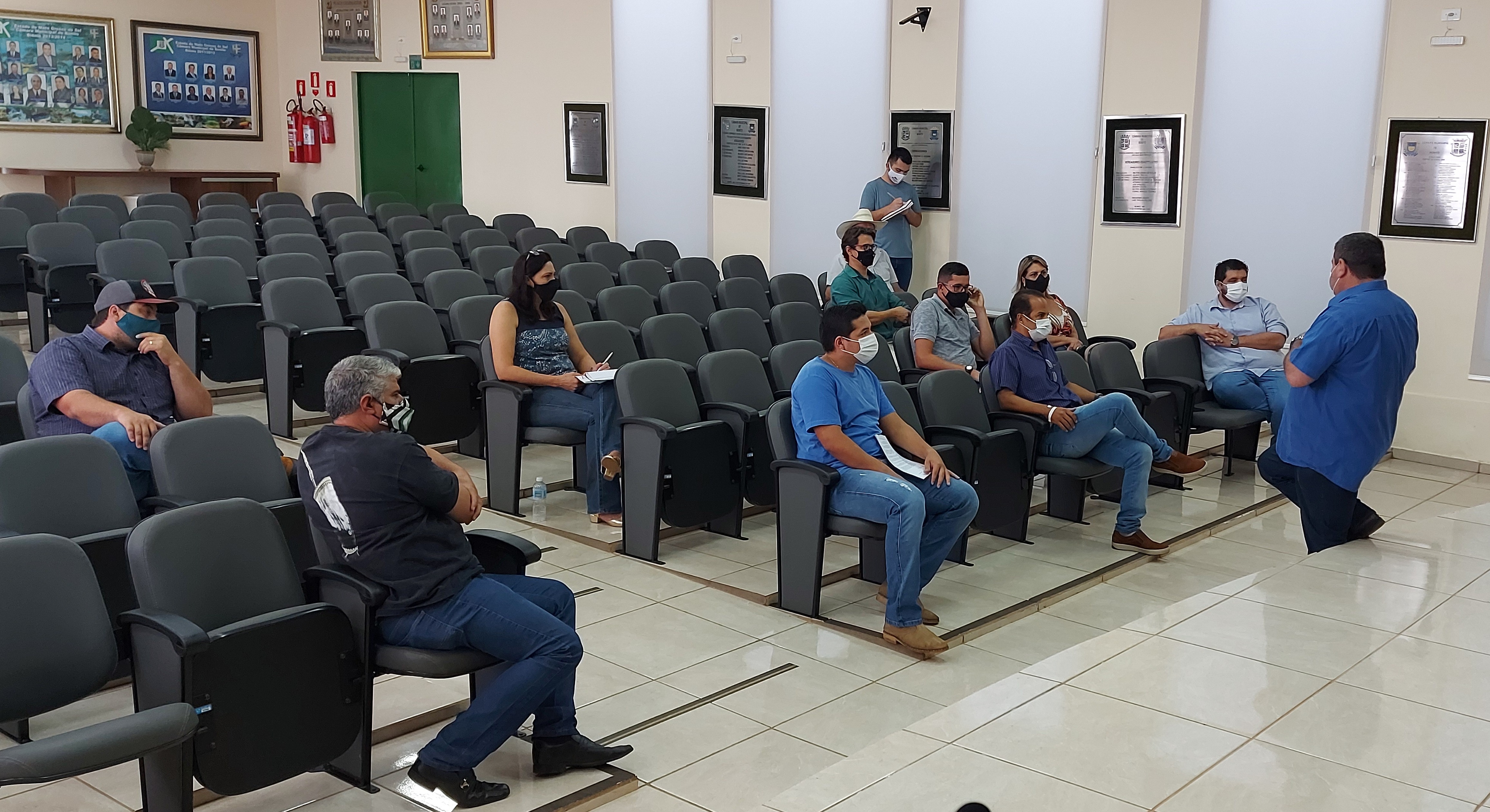 Câmara Municipal de Bonito recebe Prefeito para discutir sobre momento extremamente delicado devido à pandemia.