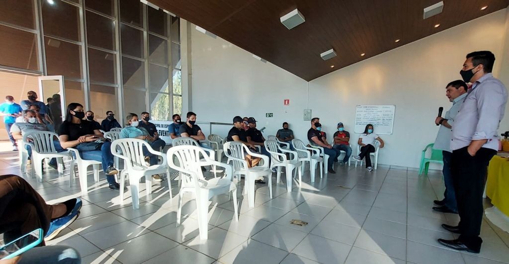 Café da manhã celebra melhorias no Centro de Múltiplo Uso - CMU.
