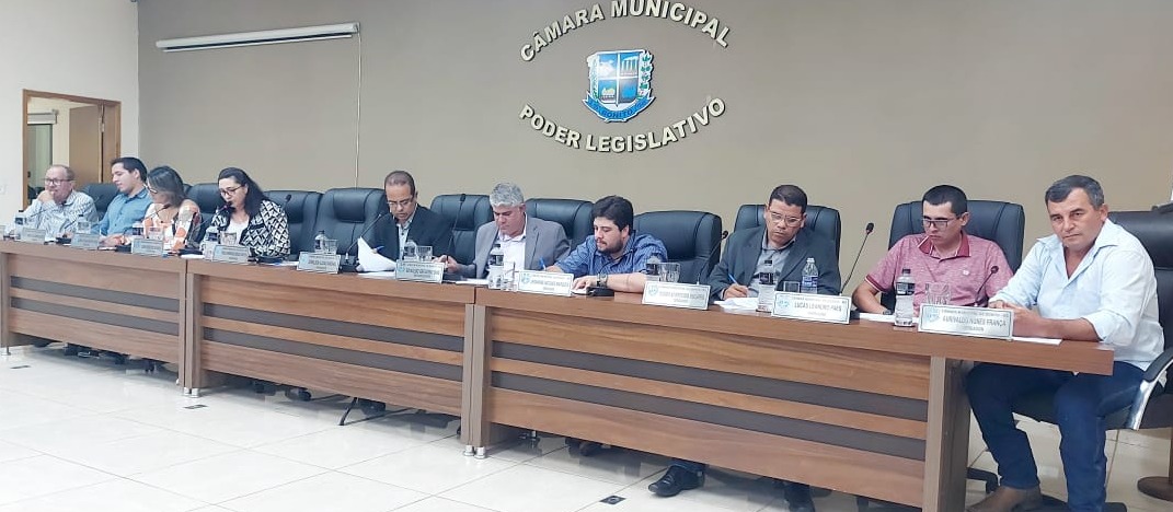 Confira como transcorreu a sessão desta segunda-feira, 18 de abril.