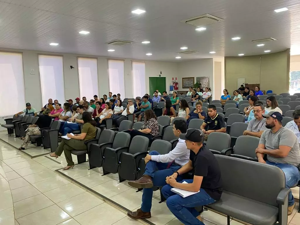 Câmara Municipal e Servidores Públicos dialogam sobre Planos de Cargos e Carreiras Municipal.